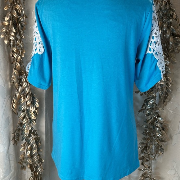 Amazon Blue Crochet Sleeve V-Neck Blouse‎ Medium Soft Stretchy Feminine - Picture 5 of 9